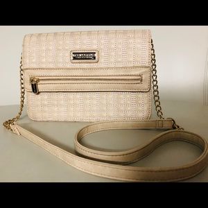 Ted Lapidus Gorgeous Handbag Purse Classic beige  crossbody bag